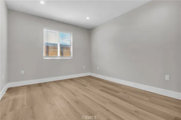 $1,915 | 162 East Adair Street, Unit 1/2, Long Beach, CA 90805