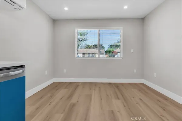 $1,915 | 162 East Adair Street, Unit 1/2, Long Beach, CA 90805