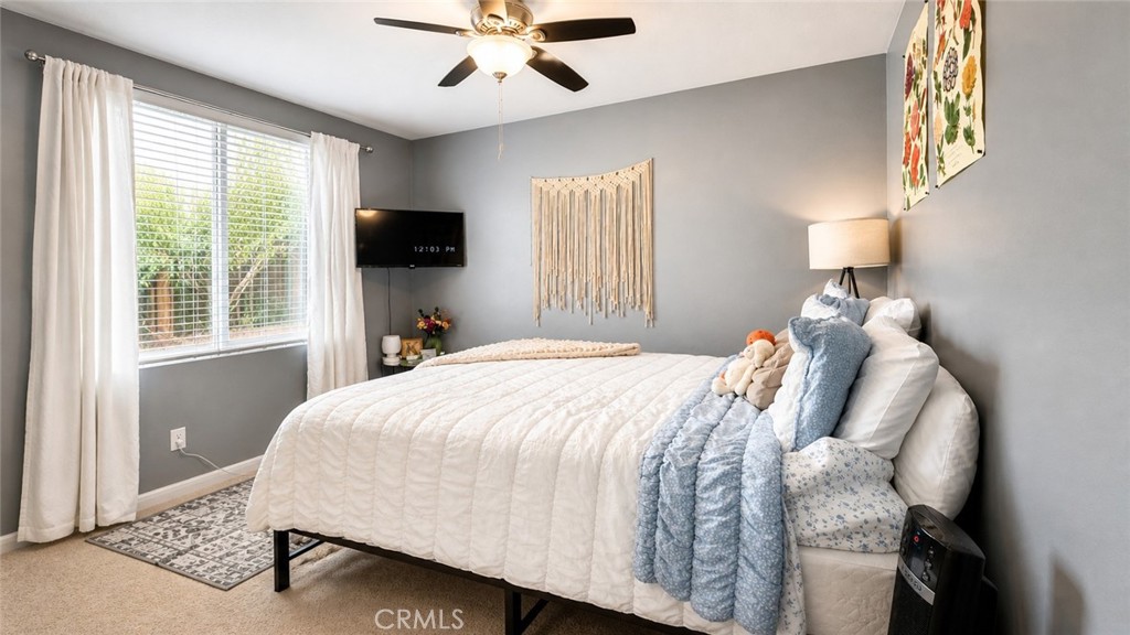 40344 Torrey Pines Road Murrieta, CA 92563 - Photo 22 of 28 Downstairs Bedroom #2