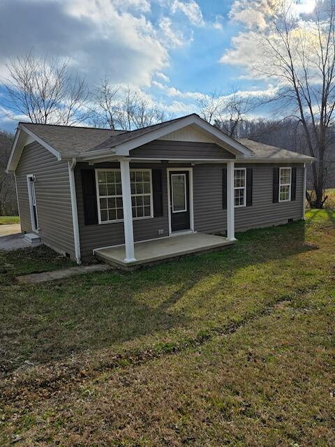 1735 Robinson Creek Road Manchester, KY 40962 - Photo 1 of 19 front