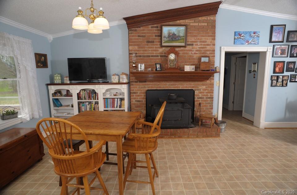 954 Hart Road Woodleaf, NC 27054 - Photo 8 of 38