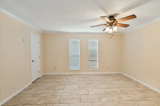 $2,350 | 16930 Stardale Lane, Friendswood, TX 77546