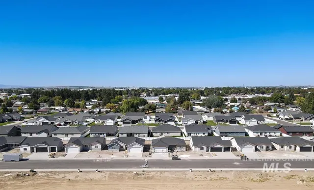 $332,465 | 550 Oxford Street, Burley, ID 83318