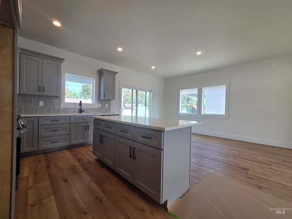 $332,465 | 550 Oxford Street, Burley, ID 83318