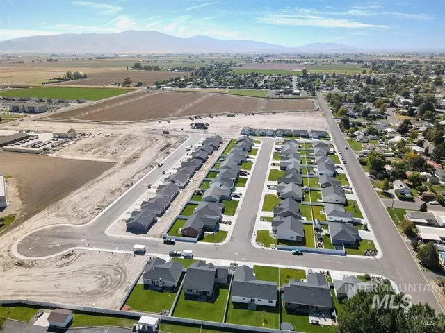 $332,465 | 550 Oxford Street, Burley, ID 83318