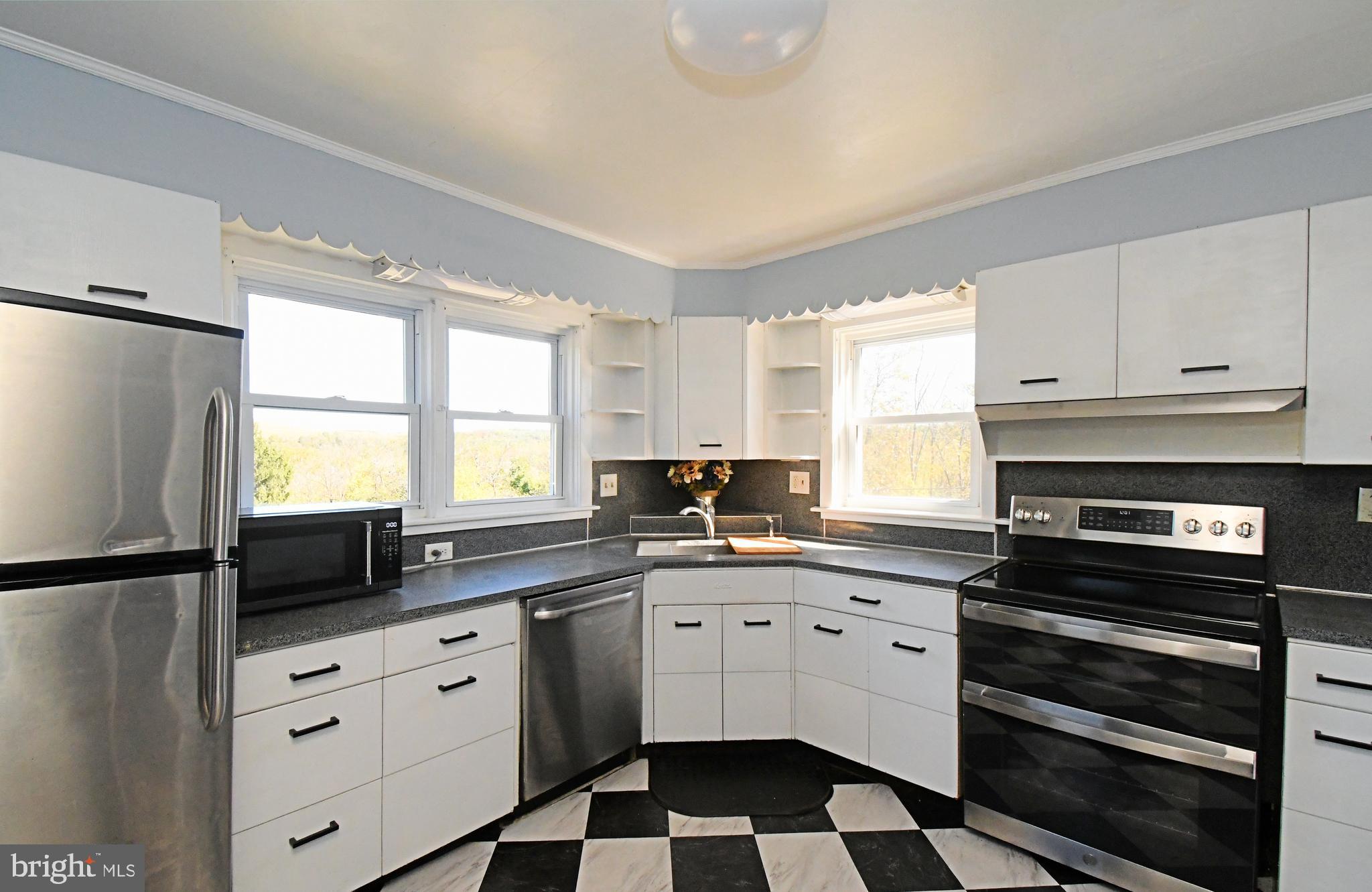 1209 Grosstown Road Pottstown, PA 19464 - Photo 18 of 57 Gallery Image 18