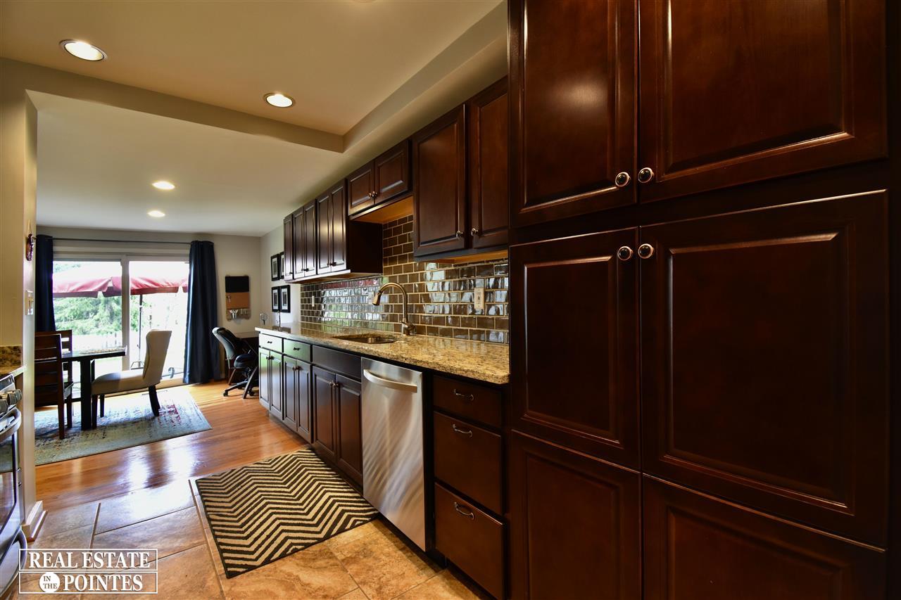 1280 North Oxford Road Grosse Pointe Woods, MI 48236 - Photo 6 of 27