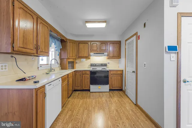 $350,000 | 14 Longview Drive, Newark, DE 19711