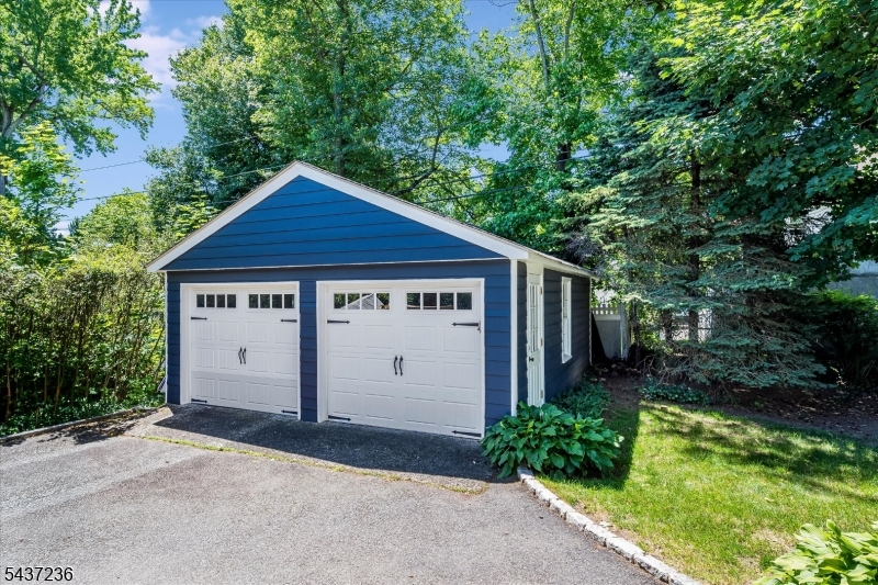 2 Harvard Street Montclair, NJ 07042 - Photo 12 of 12
