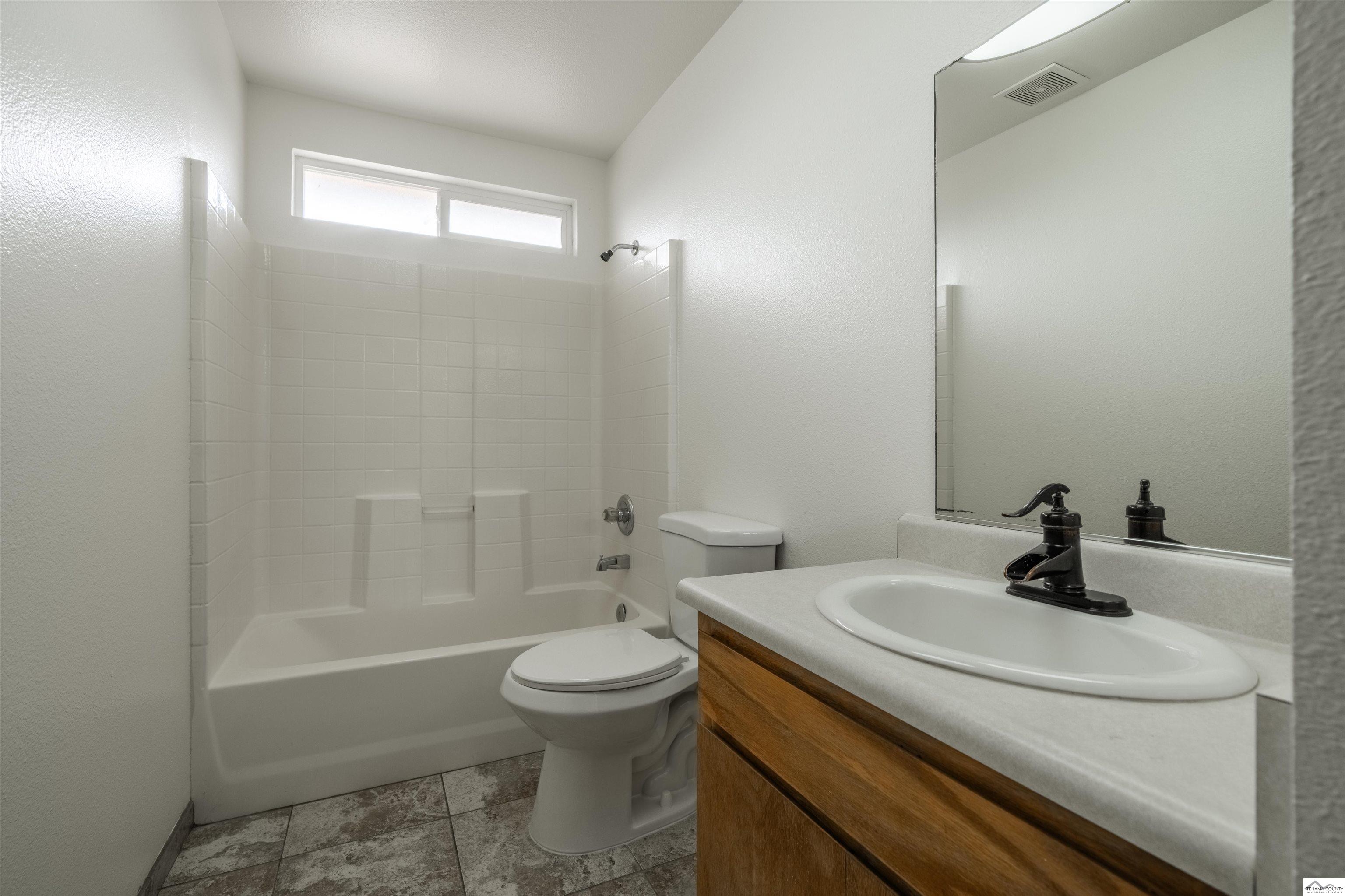 2015 Gentry Way Red Bluff, CA 96080 - Photo 15 of 18 Gallery Image 15