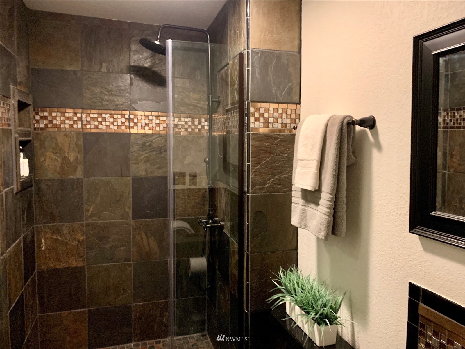 8414 240th Street Southwest, Unit B201 Edmonds, WA 98026 - Photo 20 of 29 Gallery Image 20