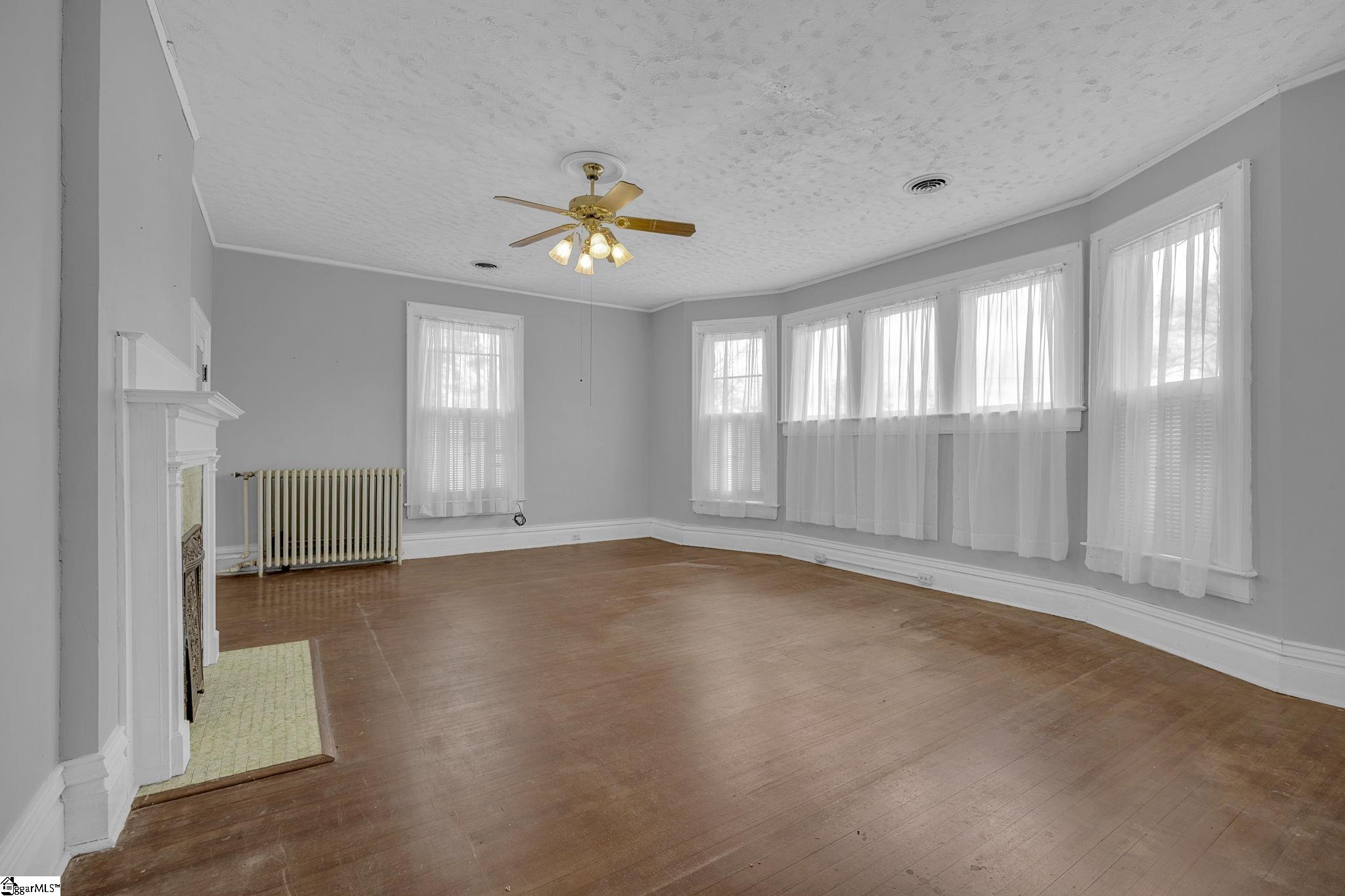 508 North Broad Street Clinton, SC 29325 - Photo 23 of 49