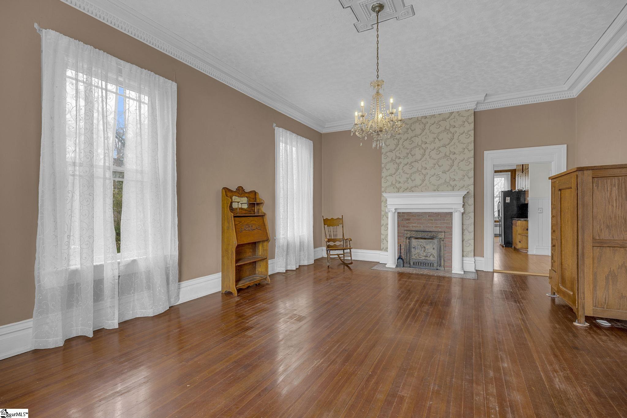 508 North Broad Street Clinton, SC 29325 - Photo 8 of 49