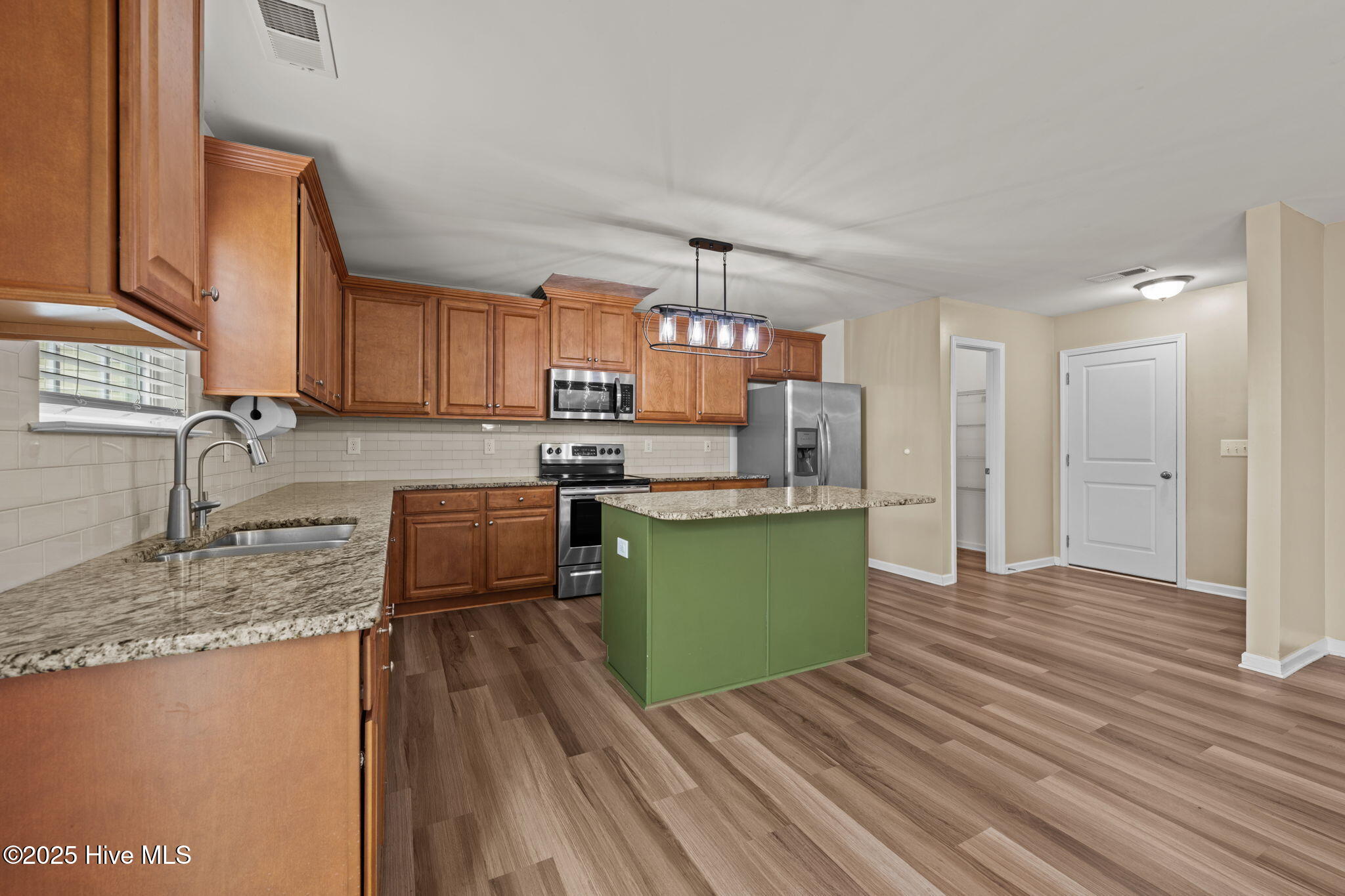 305 Frida Road New Bern, NC 28560 - Photo 22 of 53 Large pantry off the kitchen