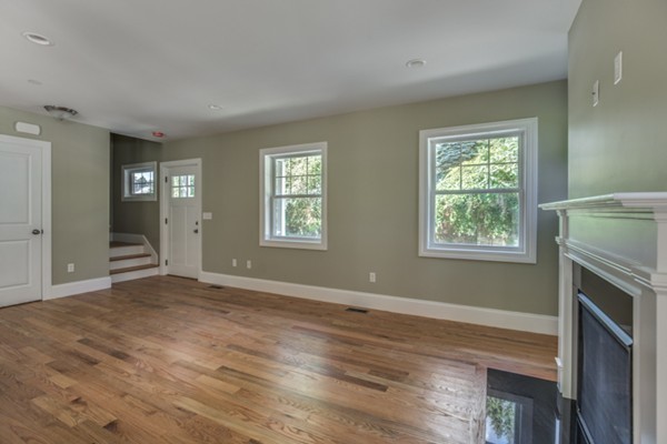 148 Marlborough Road Salem, MA 01970 - Photo 7 of 24 Gallery Image 7