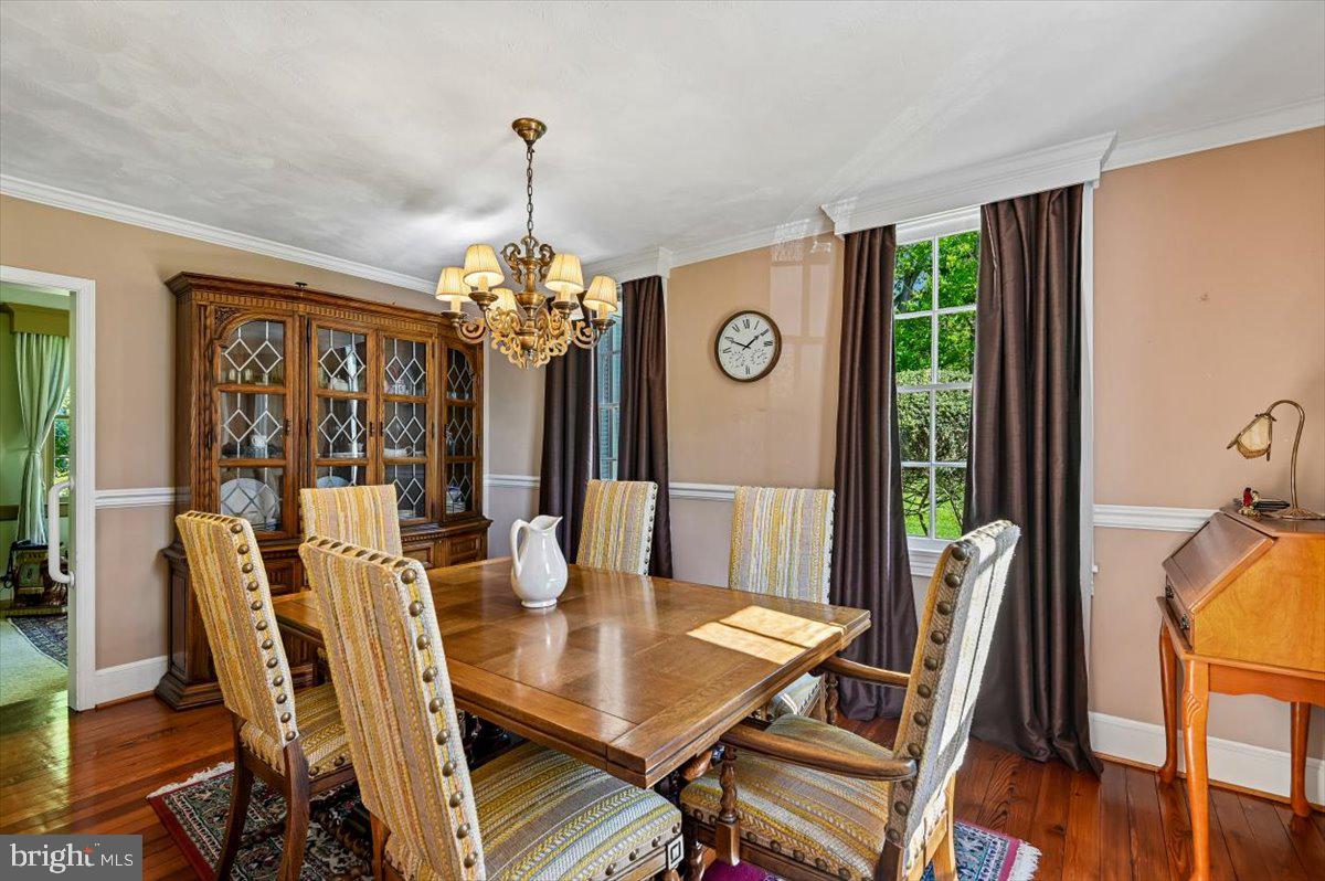7808 Ruxwood Road Baltimore, MD 21204 - Photo 11 of 25 Dining room