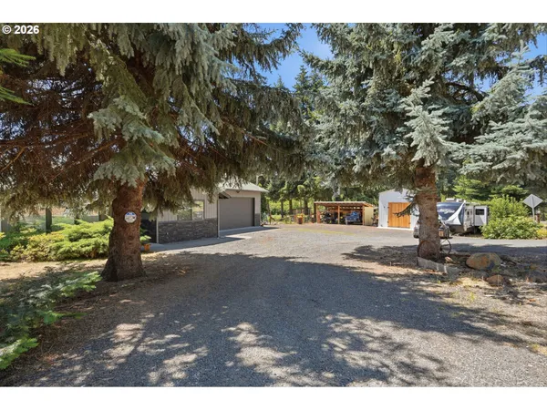 $785,000 | 4225 Baldwin Creek Drive, Mount Hood Parkdale, OR 97041