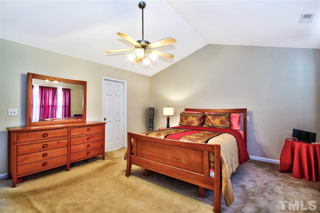 6037 Brambleberry Way Raleigh, NC 27616 - Photo 9 of 18 Gallery Image 9