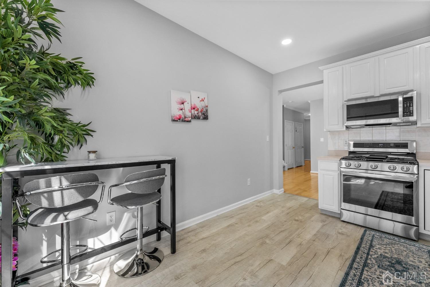115 Warwick Road West Windsor, NJ 08550 - Photo 12 of 46 Gallery Image 12