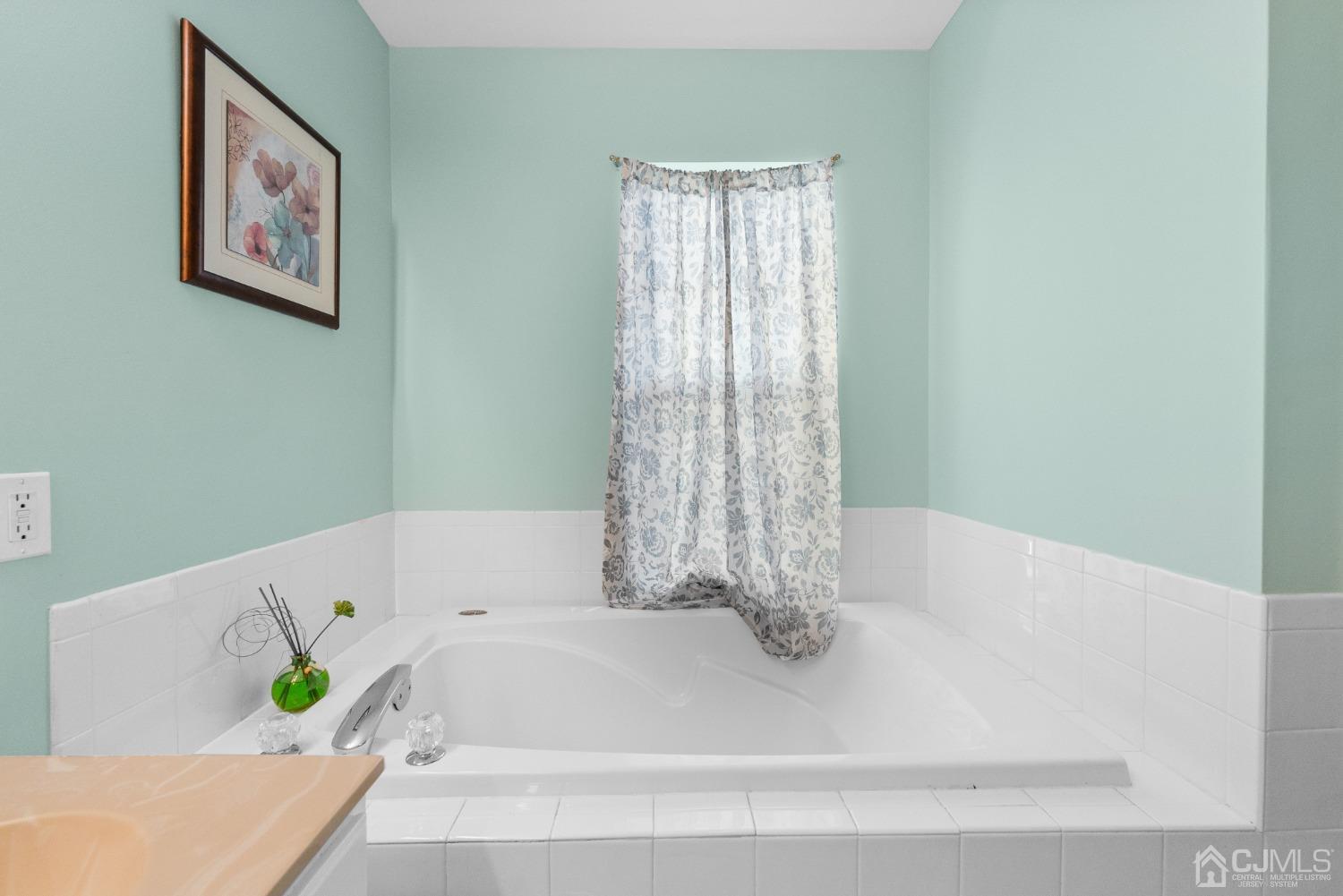 115 Warwick Road West Windsor, NJ 08550 - Photo 30 of 46 Gallery Image 30