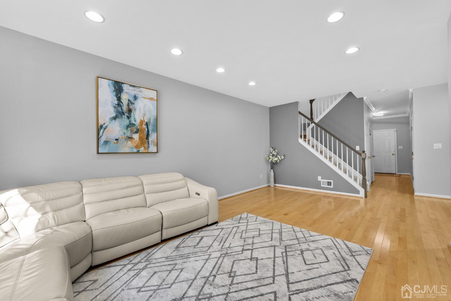 115 Warwick Road West Windsor, NJ 08550 - Photo 5 of 46 Gallery Image 5