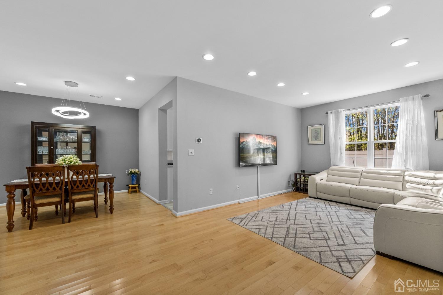 115 Warwick Road West Windsor, NJ 08550 - Photo 7 of 46 Gallery Image 7