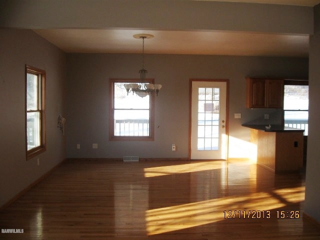 2076 West Morley Road Elizabeth, IL 61028 - Photo 5 of 25 Gallery Image 5