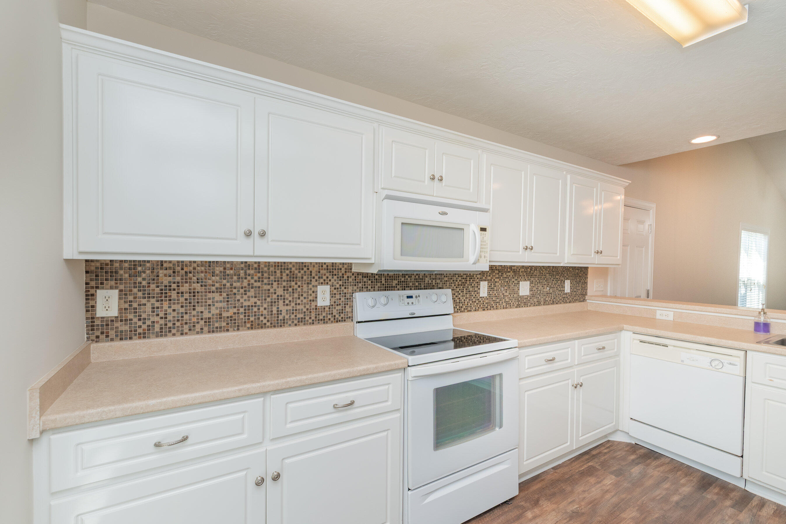 107 Orchard Way North Augusta, SC 29860 - Photo 14 of 42 Tiled Backsplash
