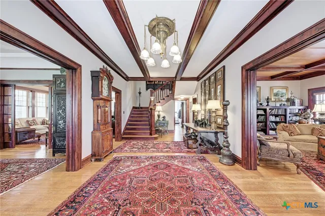 a view of an entryway with dining area