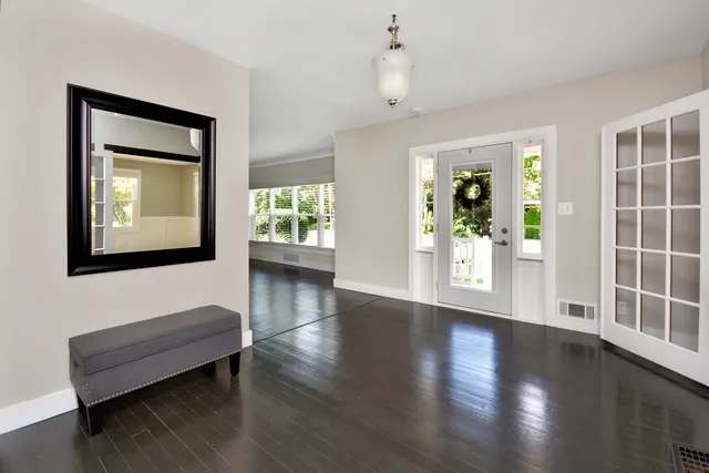 $384,900 | 802 South Mercer Avenue, Bloomington, IL 61701