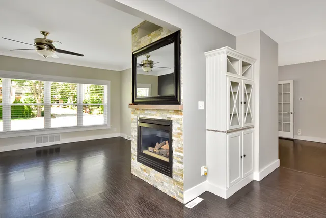 $384,900 | 802 South Mercer Avenue, Bloomington, IL 61701