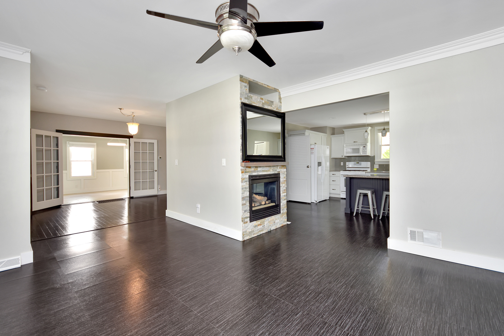 802 South Mercer Avenue Bloomington, IL 61701 - Photo 13 of 63