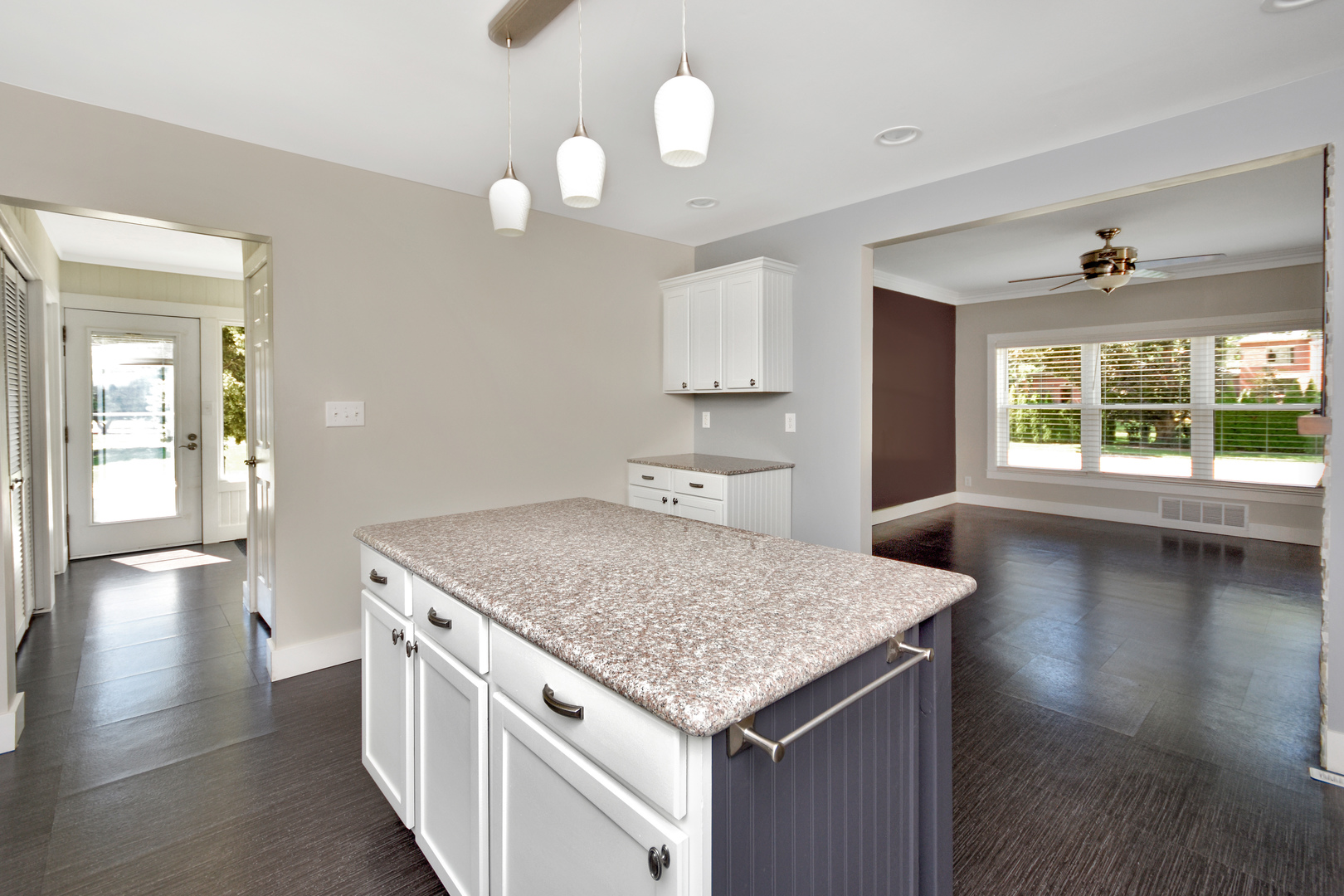 802 South Mercer Avenue Bloomington, IL 61701 - Photo 21 of 63