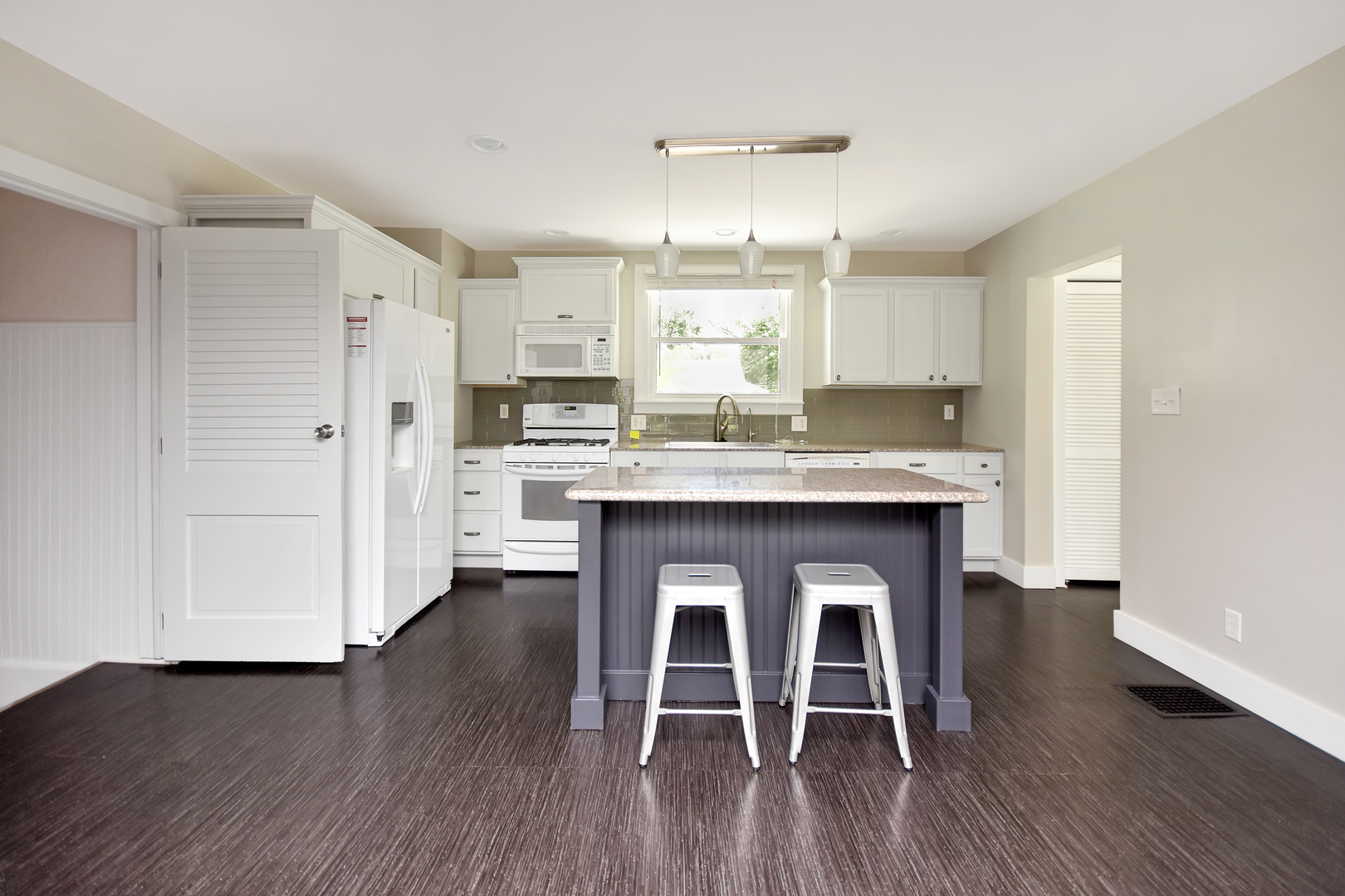 802 South Mercer Avenue Bloomington, IL 61701 - Photo 23 of 63