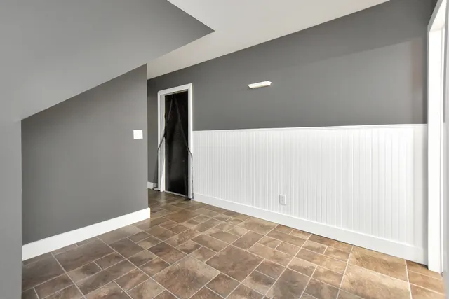 $384,900 | 802 South Mercer Avenue, Bloomington, IL 61701