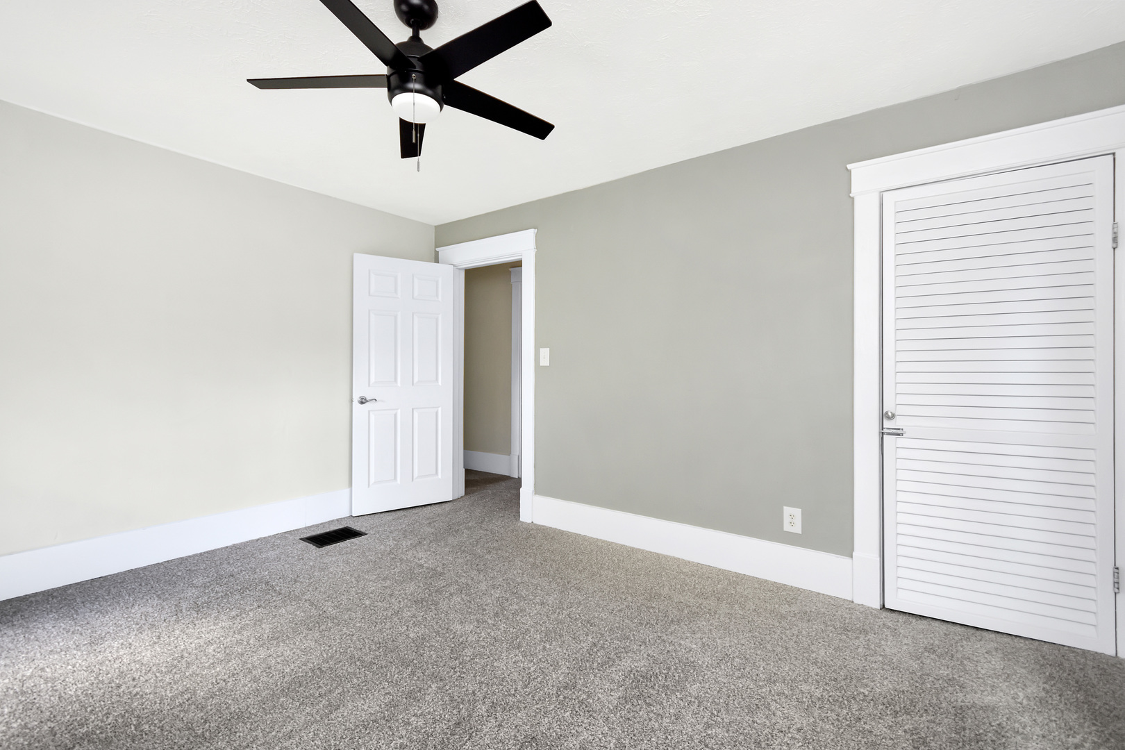 802 South Mercer Avenue Bloomington, IL 61701 - Photo 43 of 63