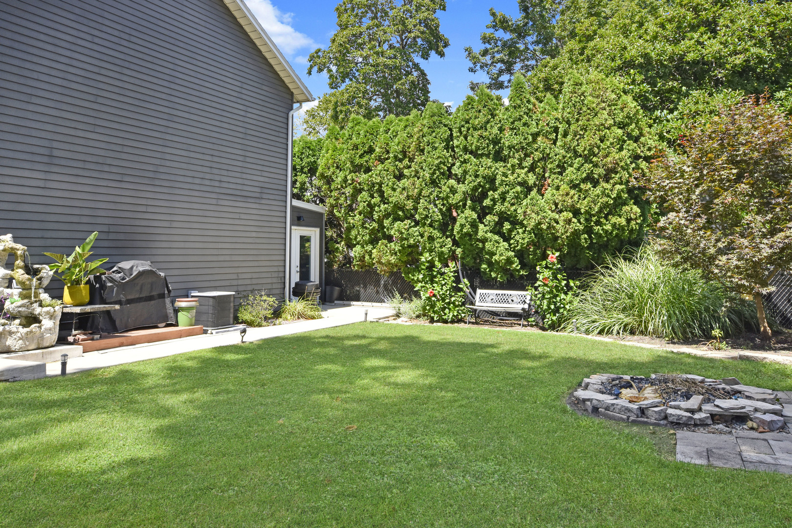 802 South Mercer Avenue Bloomington, IL 61701 - Photo 72 of 75