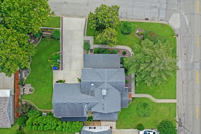 $384,900 | 802 South Mercer Avenue, Bloomington, IL 61701