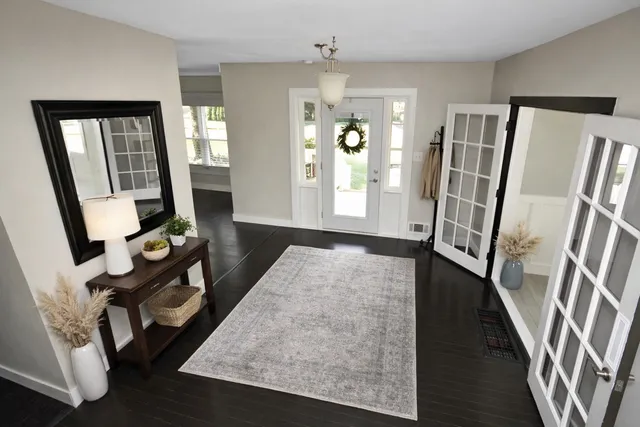 $384,900 | 802 South Mercer Avenue, Bloomington, IL 61701