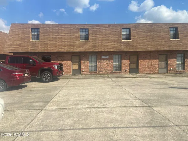 $590,000 | 5758-5766 Highway 182, Opelousas, LA 70570