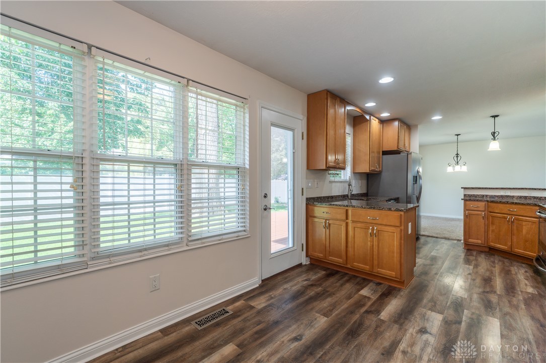 3415 Shakertown Road Beavercreek, OH 45430 - Photo 23 of 77