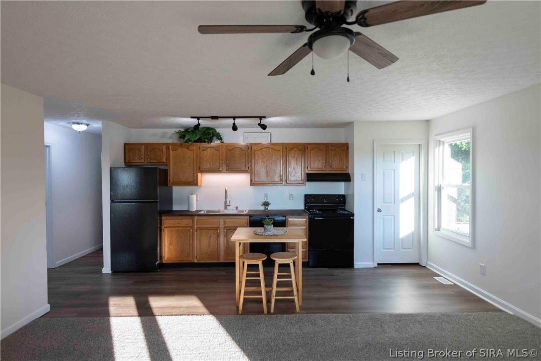 7545 East Hurst Road Pekin, IN 47165 - Photo 9 of 63