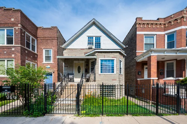 $399,900 | 2109 North Karlov Avenue, Chicago, IL 60639