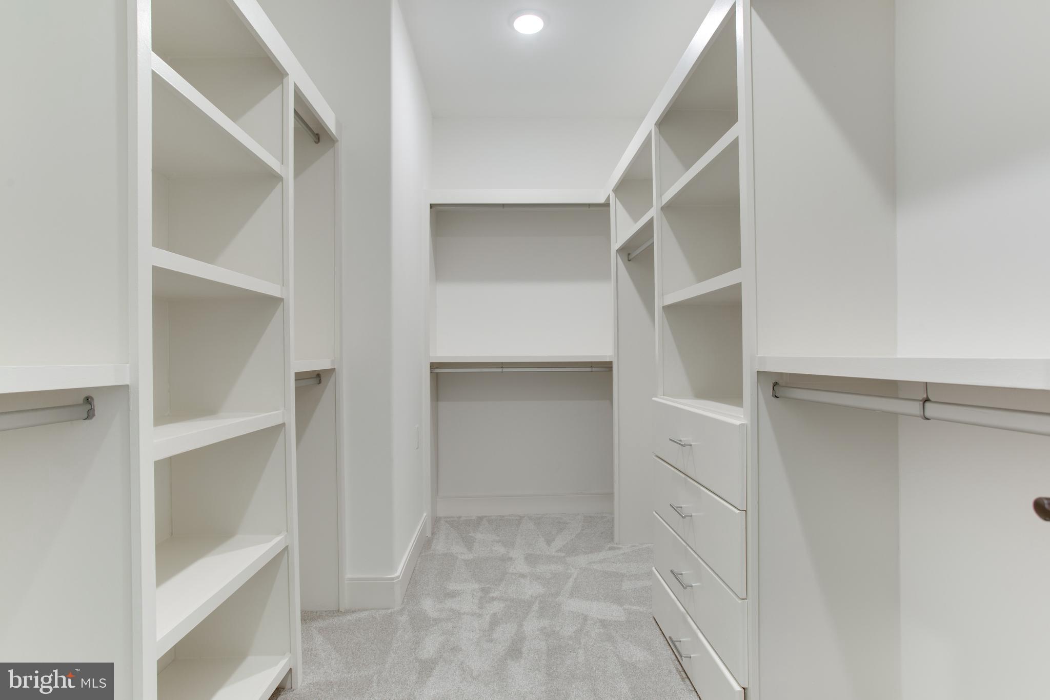 2538 Rambling Road Vienna, VA 22181 - Photo 21 of 25 Gallery Image 21