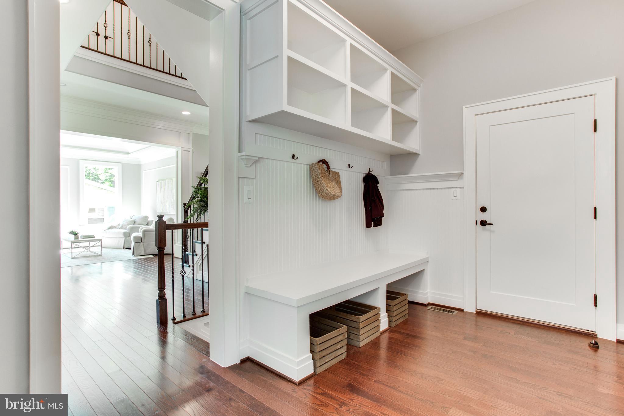 2538 Rambling Road Vienna, VA 22181 - Photo 7 of 25 Gallery Image 7