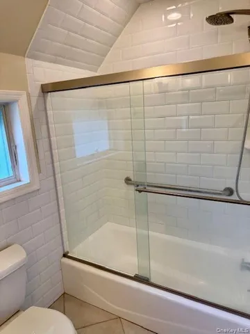 $2,800 | 29 1/2 Woolsey Avenue, Glen Cove, NY 11542