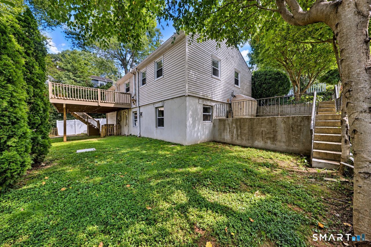 55 Old Sawmill Road Trumbull, CT 06611 - Photo 6 of 40 Gallery Image 6