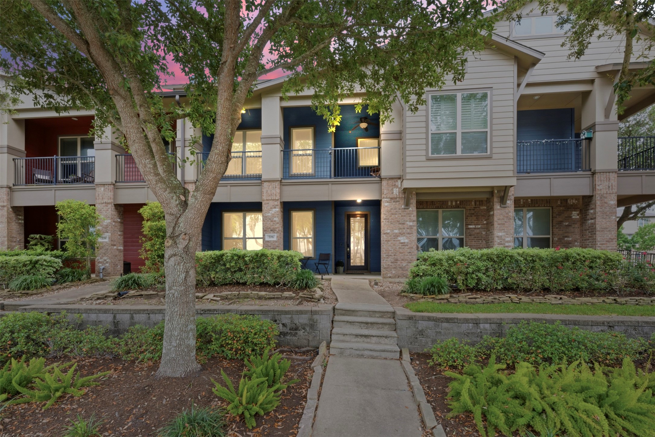 Welcome home to a palm-lined streetscape that feels like a year-round getaway.