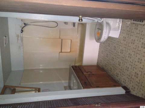 6071 Dimmers Road Camden, MI 49232 - Photo 15 of 22 20388005-14.JPG