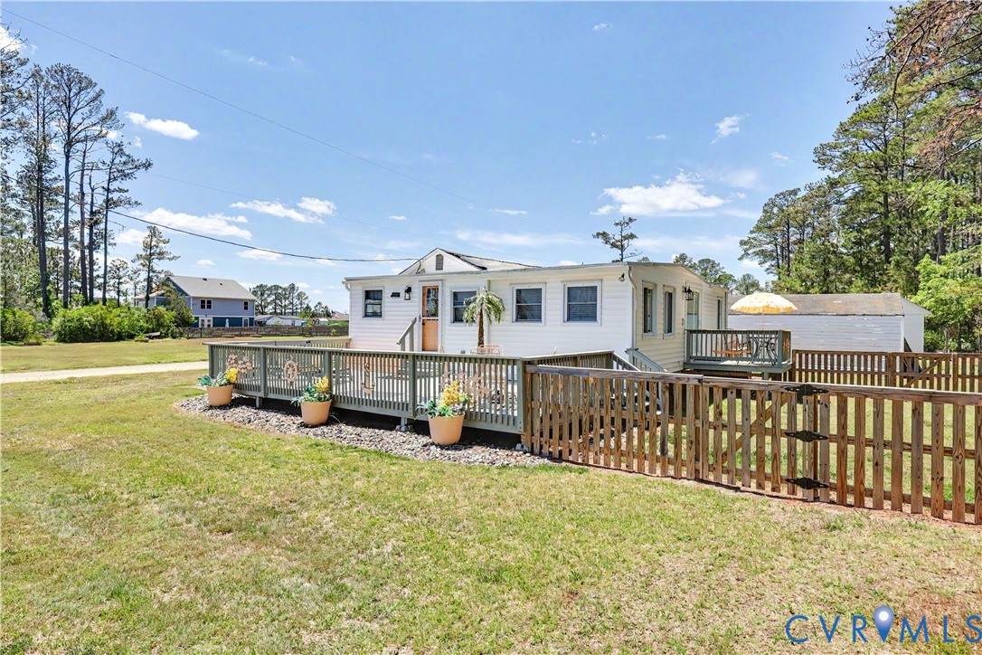 1675 Daniel Avenue North, VA 23128 - Photo 23 of 38
